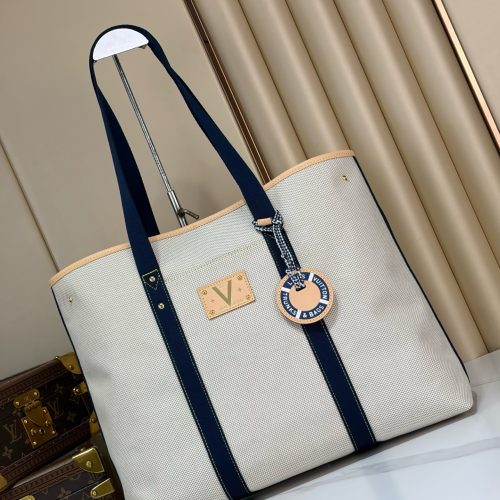Escale Tote Bag