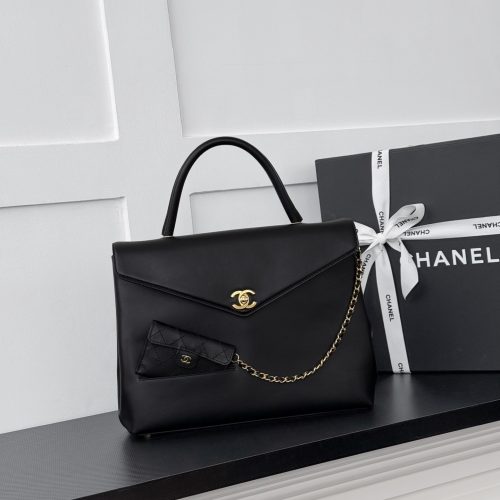 New Top-Handle Flap Bag / Briefcase front view