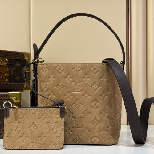 All In BB | Model M29834 | Size 16 x 18 x 12 cm